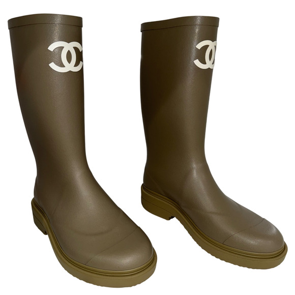Chanel REV Dark Beige Moss Green White CC Logo High Pull On Rubber Rain Boots 42 - Picture 3 of 15